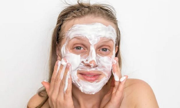 Comment exfolier sa peau sans produit cosmétique ?