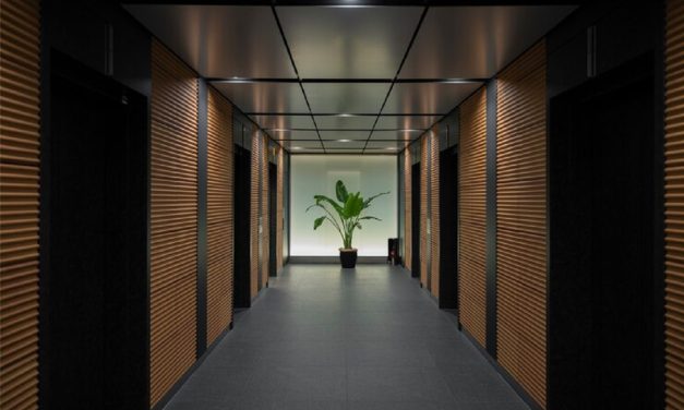 Idées déco et conseils : comment rendre un couloir plus large ?