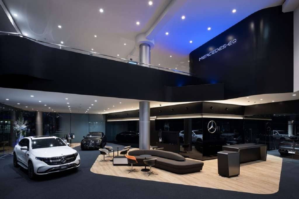 Mercedes annonce l’ouverture de sa première concession destinée aux voitures électriques