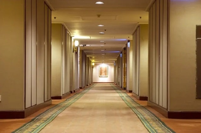Couloir maison plus large